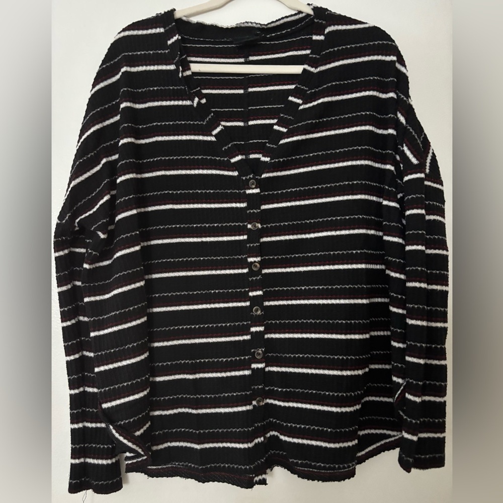 urban outfitters out from under Striped V Neck Black white Button-Up Top size M - Picture 2 of 9